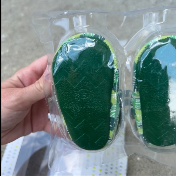 Itzy ritzy leather baby moccasins - Picture 3 of 4